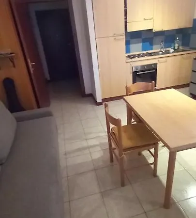 Incantevole Completo Con Parcheggio Apartment